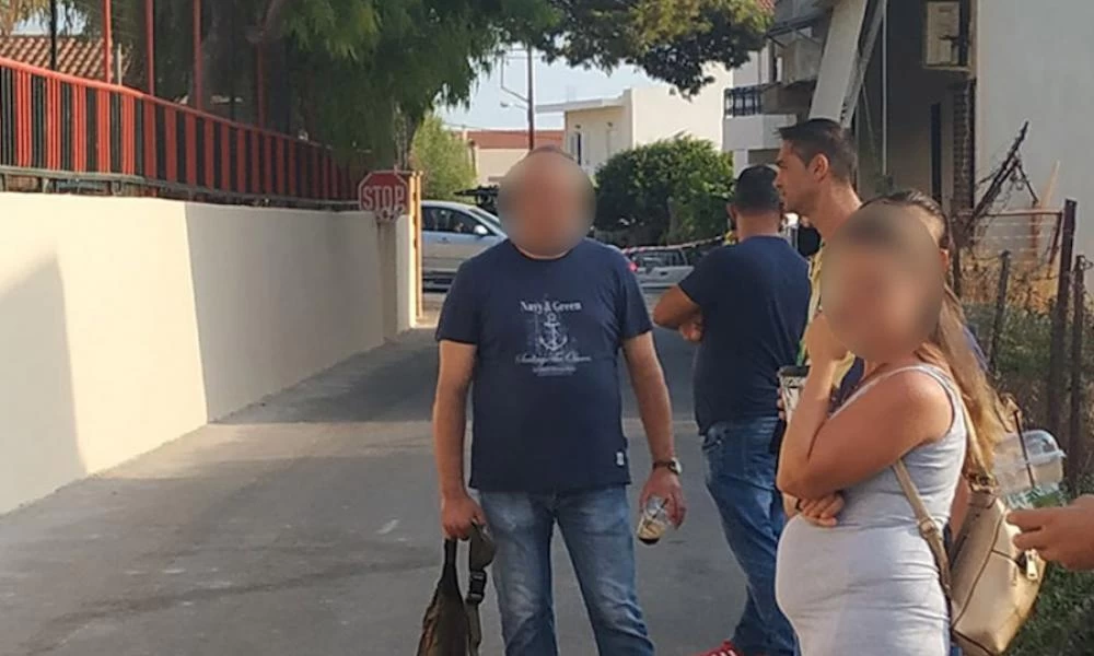 Γονιός χτύπησε καθηγητή επειδή έκανε σύσταση να φορέσει μάσκα το παιδί του